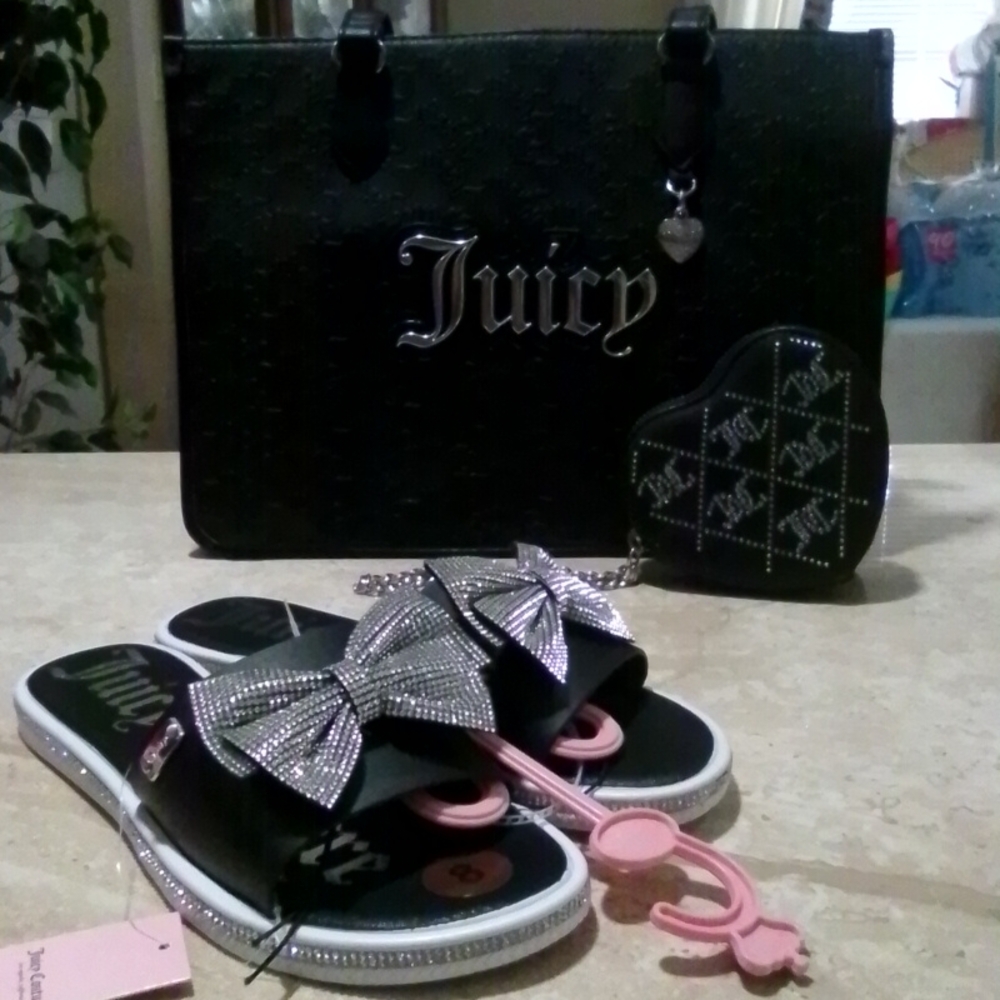 Juicy Couture Black Tote with Slides and Heart Pouch NWOT